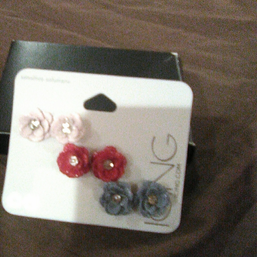 Earings